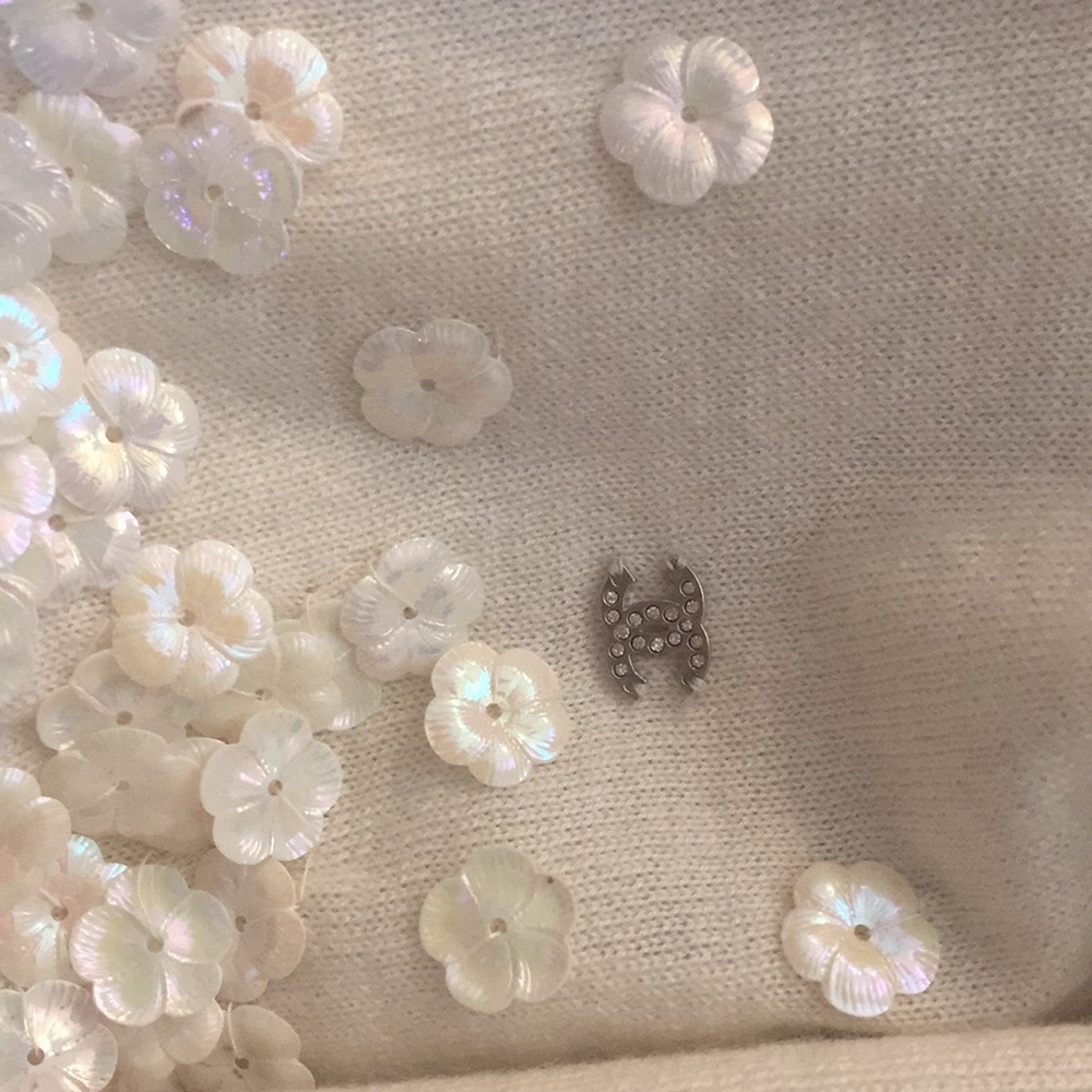 Chanel off white light weight sweater-
